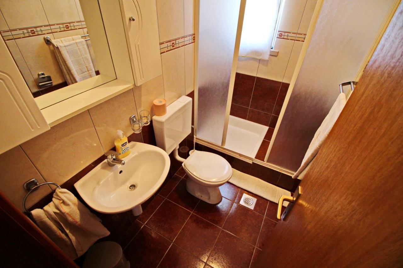 Apartments Veselka, 룸바르다 외부 사진