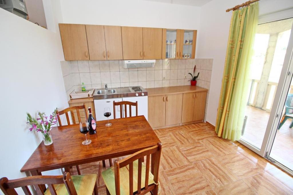 Apartments Veselka, 룸바르다 외부 사진