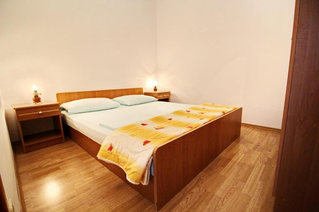 Apartments Veselka, 룸바르다 외부 사진