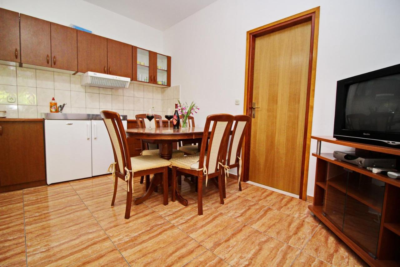 Apartments Veselka, 룸바르다 외부 사진