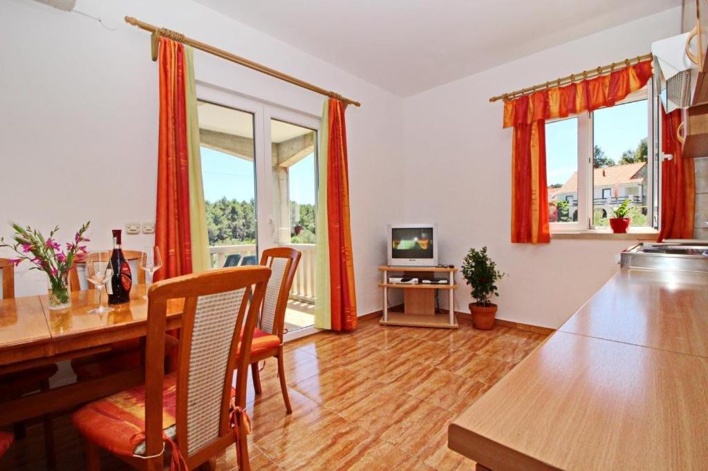 Apartments Veselka, 룸바르다 외부 사진
