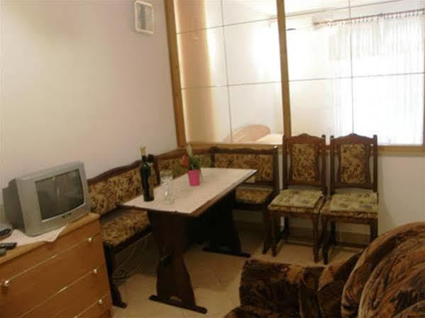 Apartments Veselka, 룸바르다 외부 사진